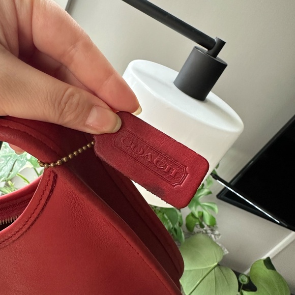 Vintage Coach Ergo Mini Zip 9020 Red - Picture 9 of 12